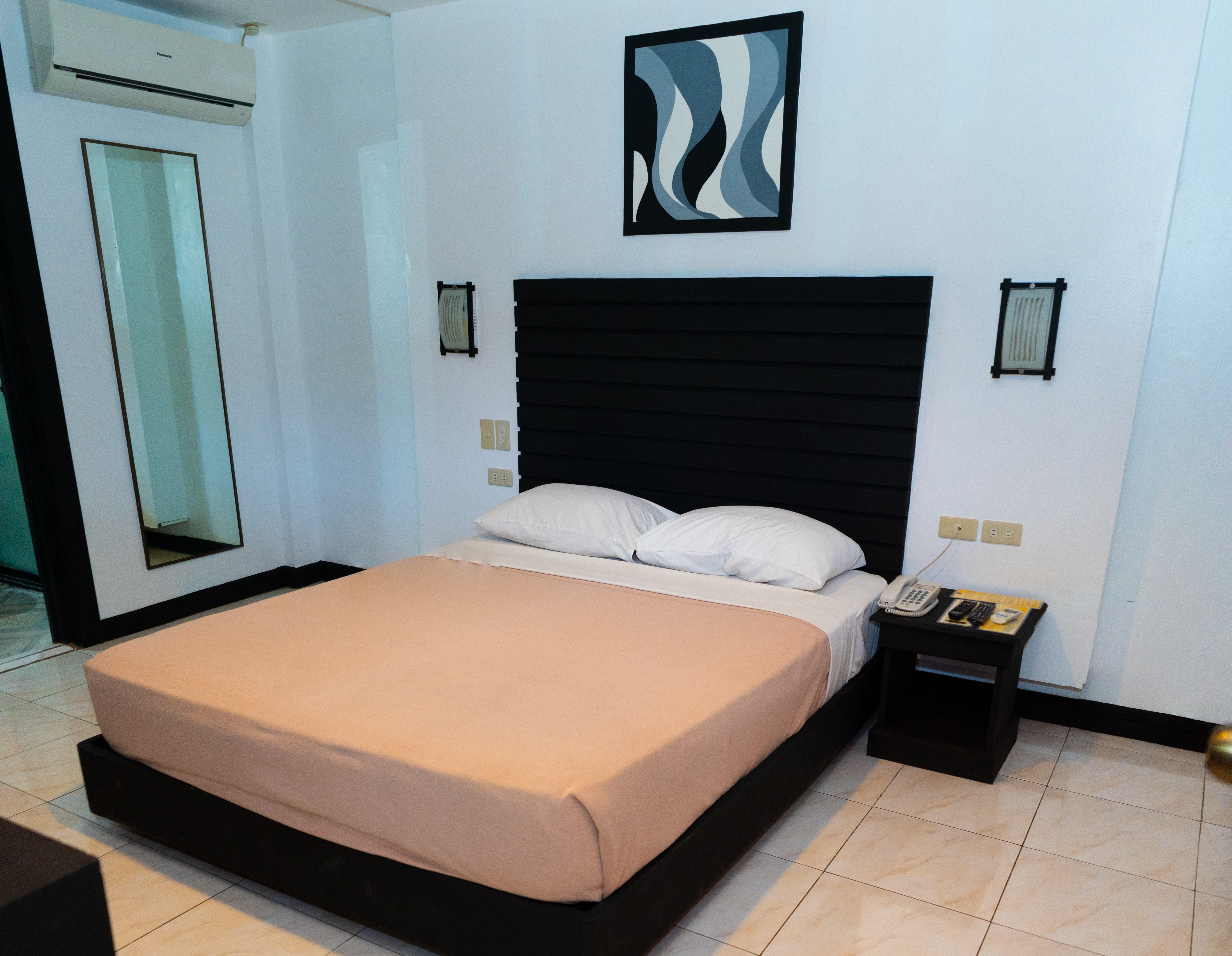 Davao Royal Suites And Residences Dış mekan fotoğraf