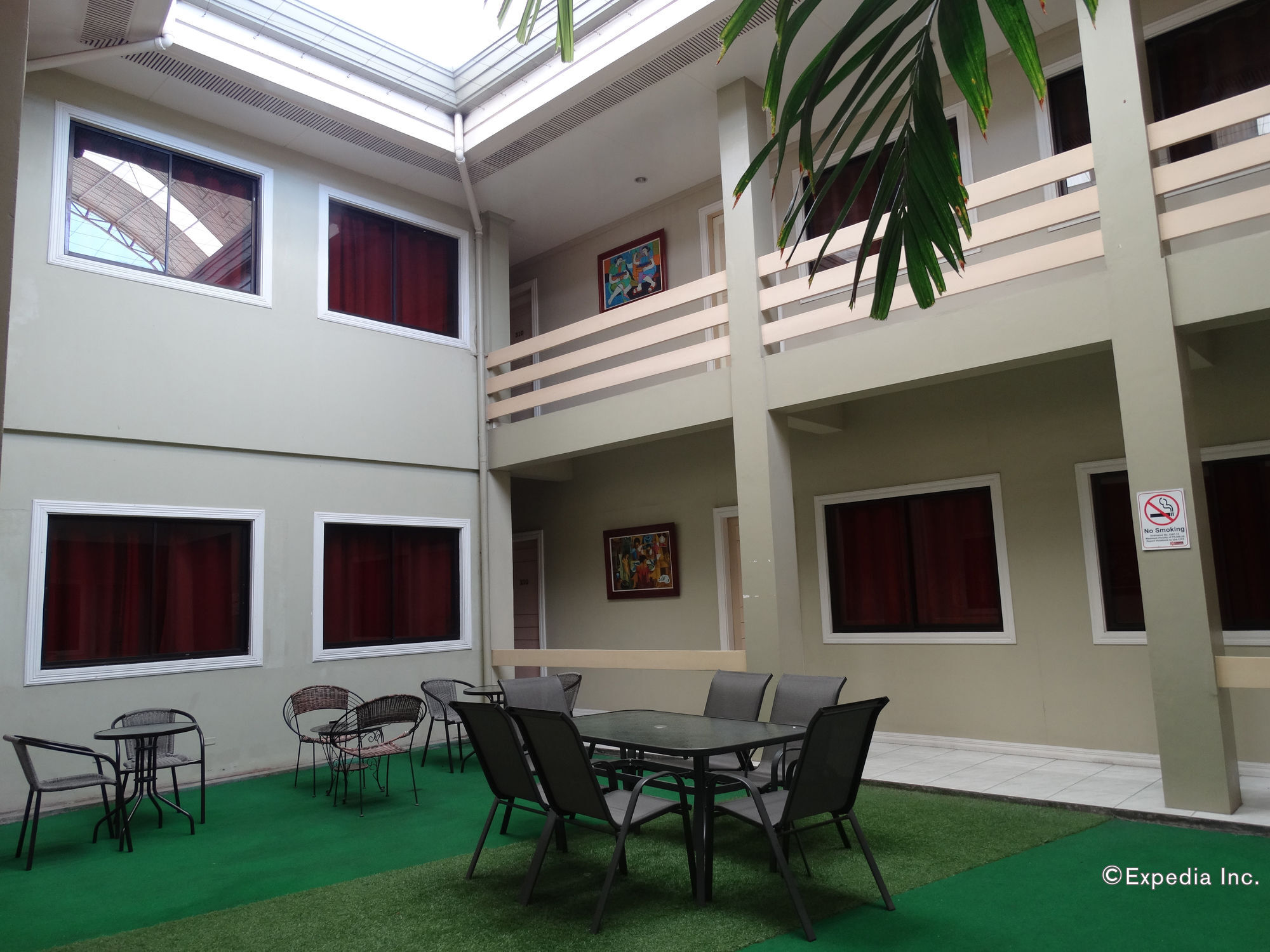 Davao Royal Suites And Residences Dış mekan fotoğraf